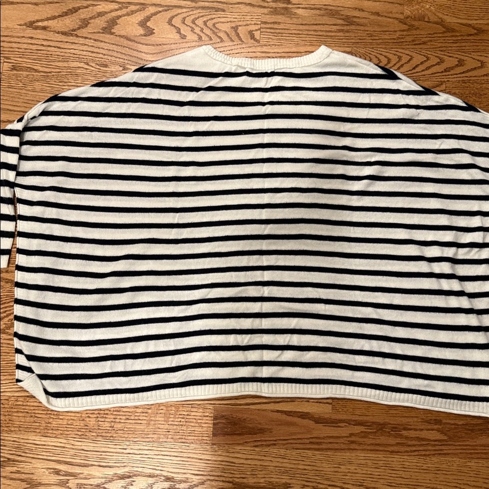 Mersea Catalina Sweater - Picture 4 of 5